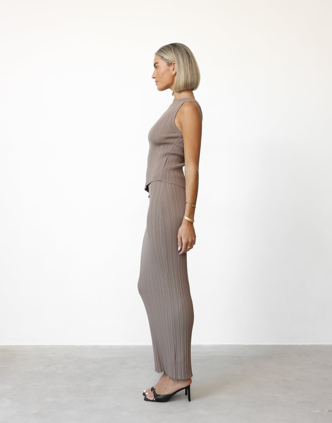 Kienna Maxi Skirt (Mushroom) - Ribbed Stretchy Elasticated Maxi Skirt - Women's Top - Charcoal Clothing