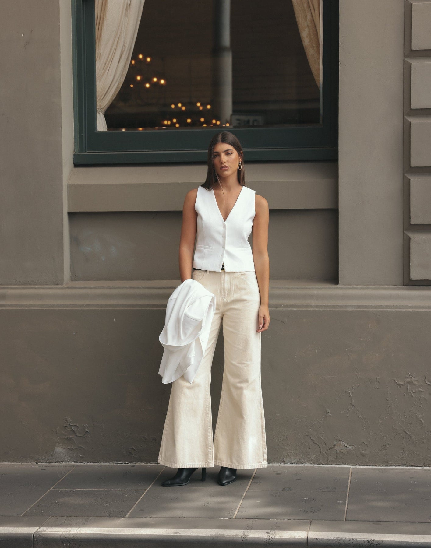 Collective Tops - Reagan Vest (White)
Add to wishlist fifth image