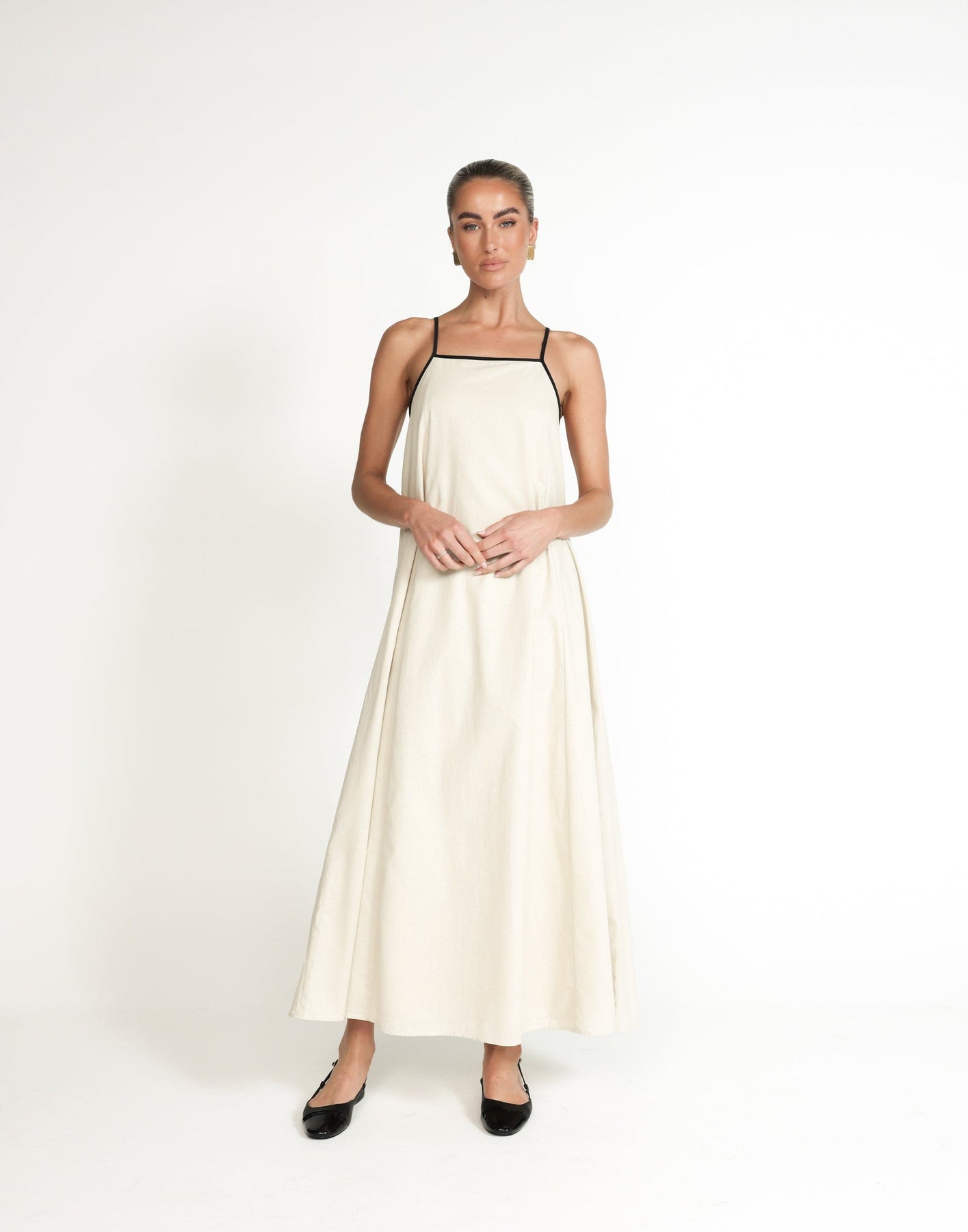 Fiona Maxi Dress (Beige)
Add to wishlist - Image 2