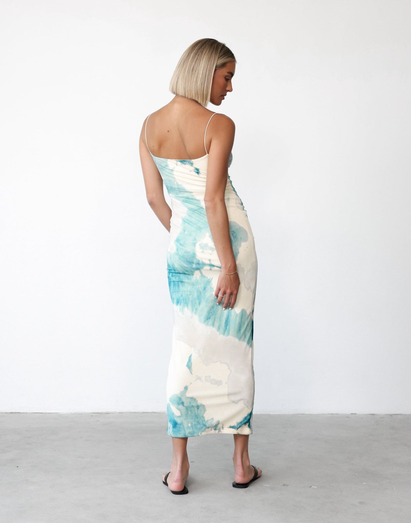 Tammy Maxi Dress (Blue Marble) Charcoal Clothing Exclusive Printed