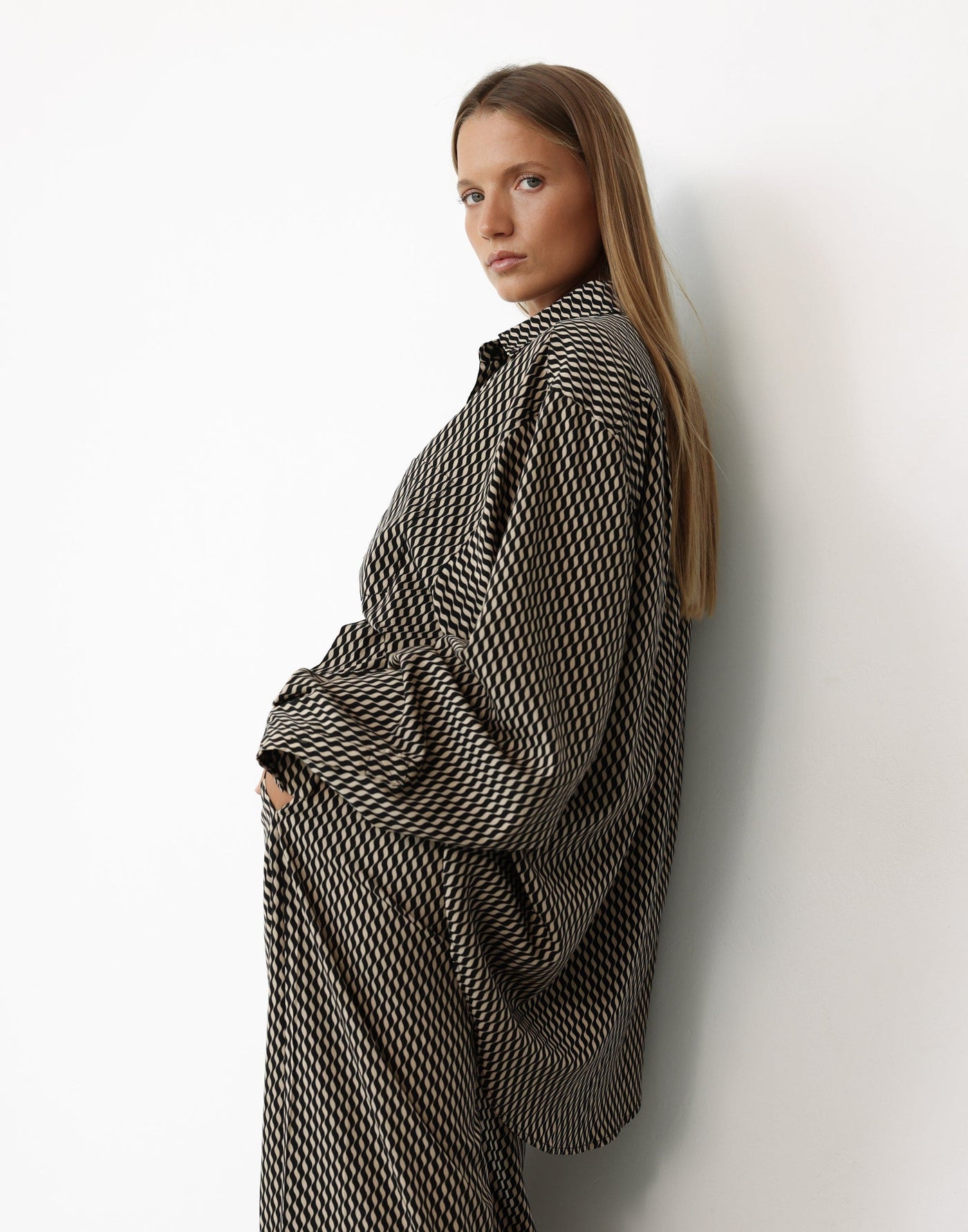 Zaya Long Sleeve Shirt (Sand Ripple) | Charcoal Clothing Exclusive - Women's Top - Charcoal Clothing