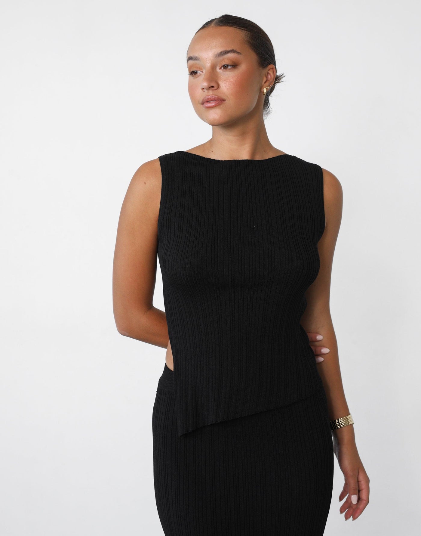 Kienna Maxi Skirt (Black) - Ribbed Elasticated Waist Maxi Skirt – CHARCOAL