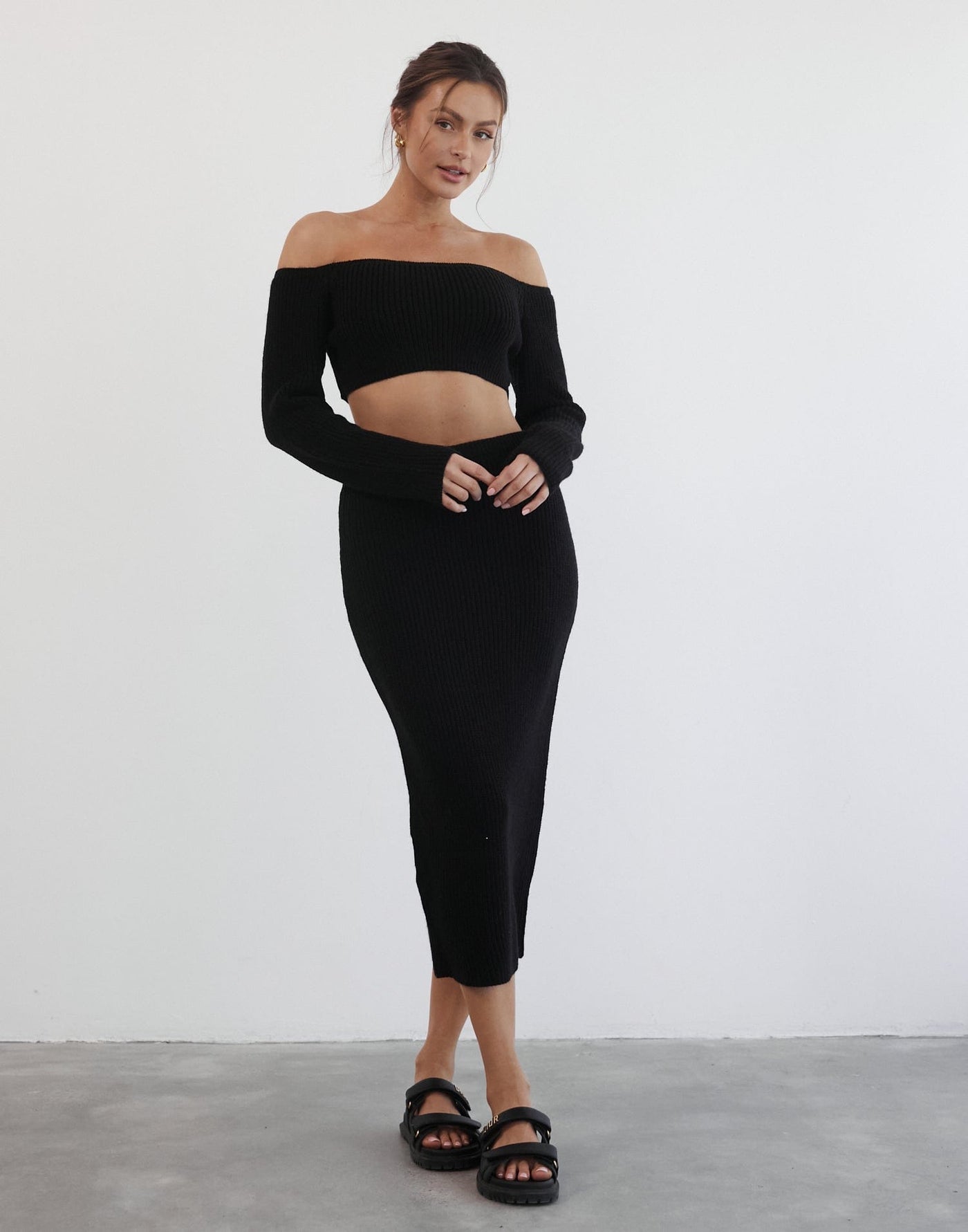 Sharna Long Sleeve Knit Top (Black) - Long Sleeve Knit Top - Women's Outfit Sets - Charcoal Clothing