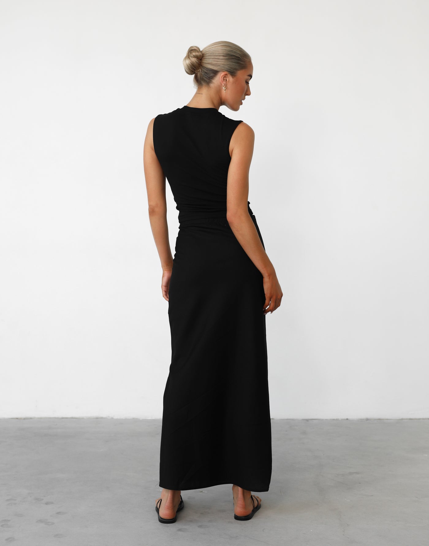 Darna Maxi Skirt (Black) - Adjustable Waist Linen Maxi Skirt - Women's Skirt - Charcoal Clothing